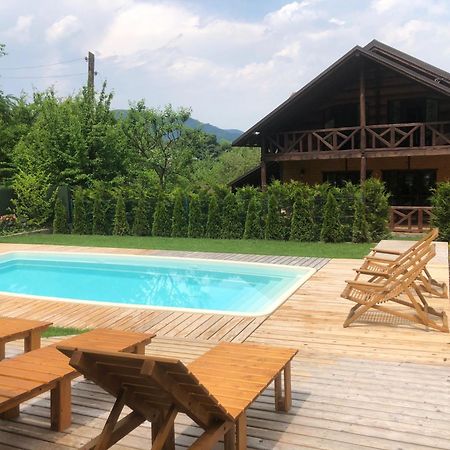 Панська Господа Villa Vyzhnytsya Bagian luar foto