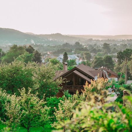 Панська Господа Villa Vyzhnytsya Bagian luar foto