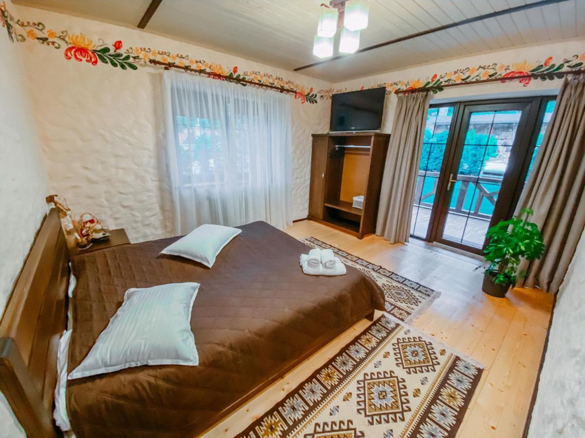 Панська Господа Villa Vyzhnytsya Bagian luar foto
