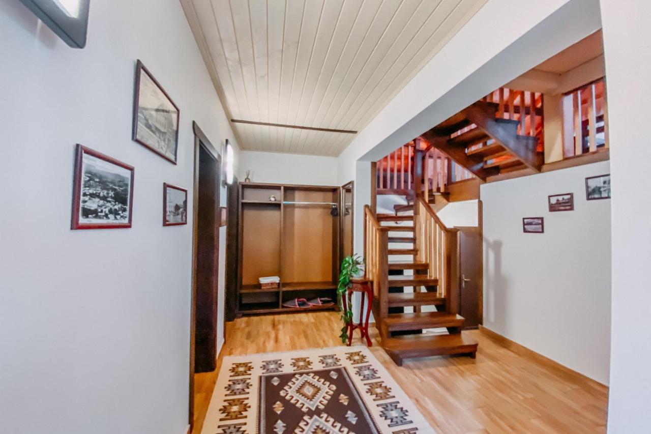 Панська Господа Villa Vyzhnytsya Bagian luar foto