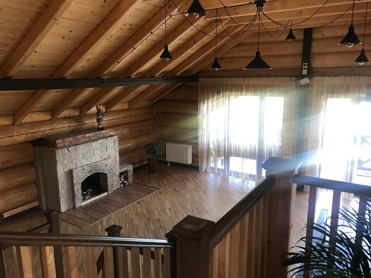 Панська Господа Villa Vyzhnytsya Bagian luar foto